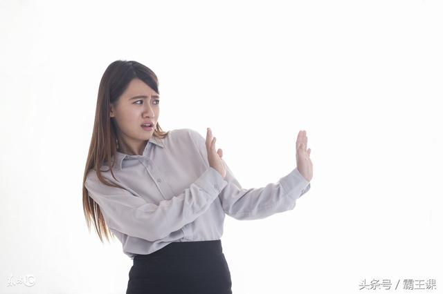 職場中,高情商的人都用這4招拒絕別人,不傷感情還贏得對方好感