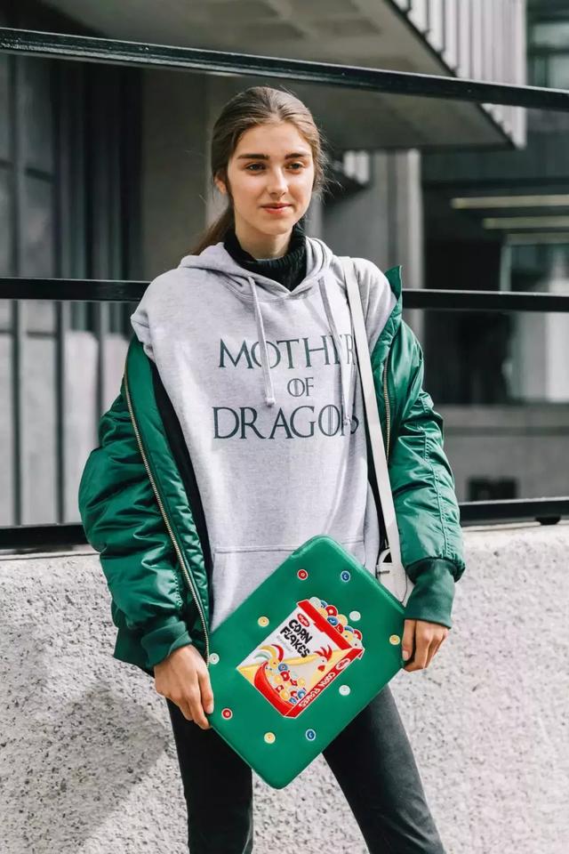 除了毛衣,你還需要這件萬能內搭