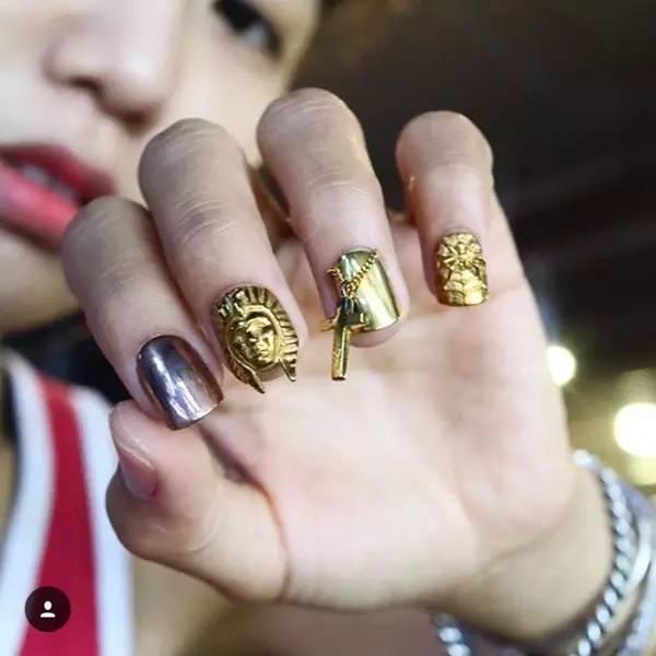 這裡有將近100款美甲樣式,還怕找不到喜歡的嗎?