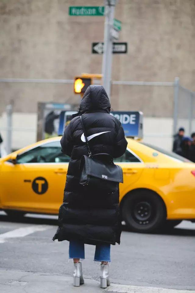 誰說羽絨服和時髦無緣? 穿對了你也能像超模一樣美