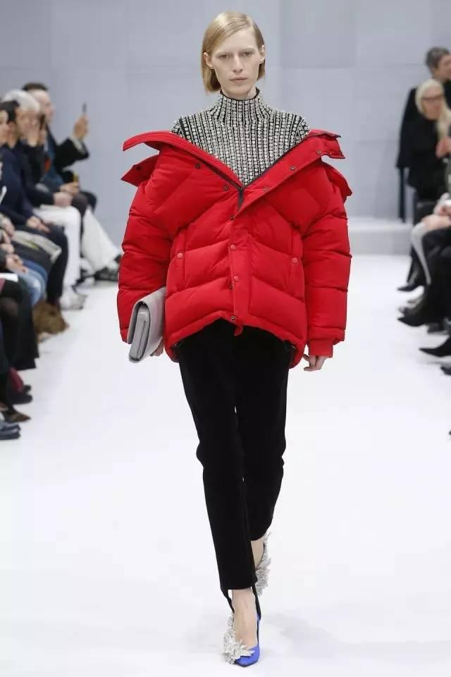 誰說羽絨服和時髦無緣? 穿對了你也能像超模一樣美