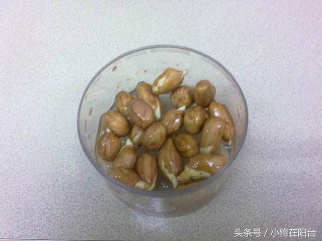 這幾種水果籽兒泡水里,一周就發芽生根,長成最美小盆栽!