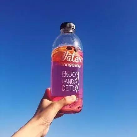 一個不欣賞自己的人，是難以快樂的