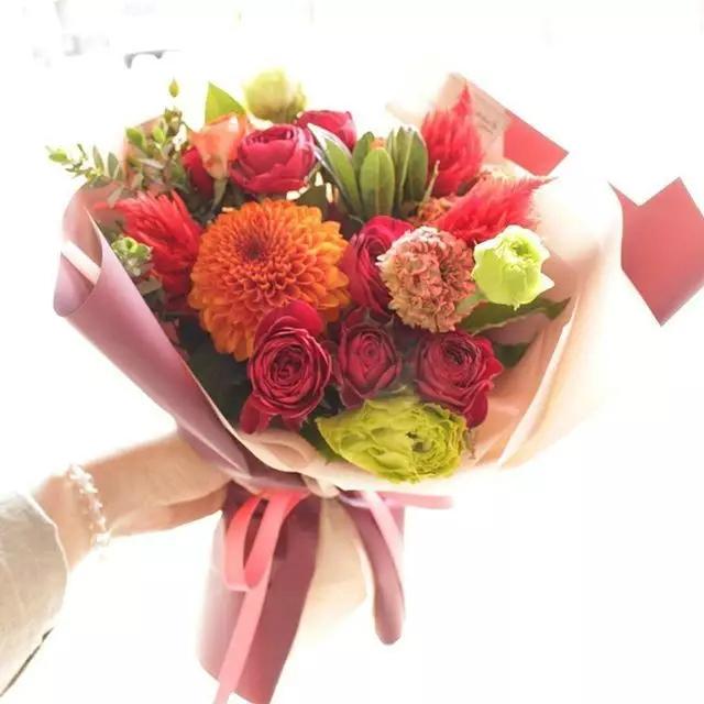 花束製作有那麼難? 高級花藝師教你一些方法