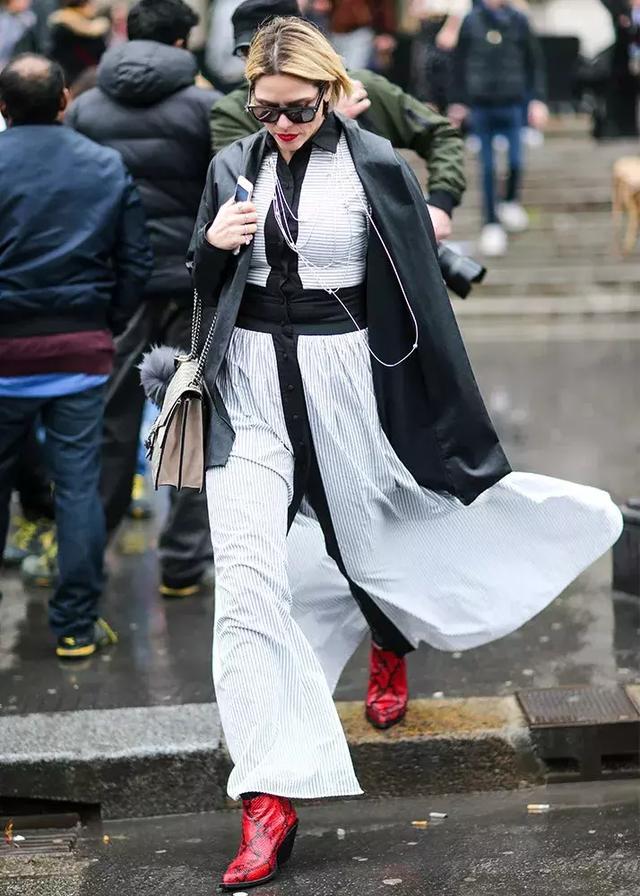 聽說你不知道內搭穿什麼? 仙女們可都在穿裙子!