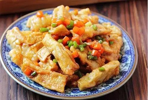 16道適合家裡老人爸媽吃的菜譜,做法簡單營養豐富,轉發給爸媽!