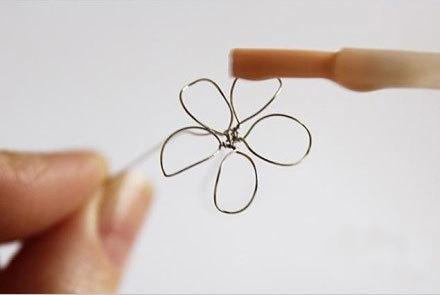 創意DIY——指甲油造花環,給廢棄的指甲油第二次生命