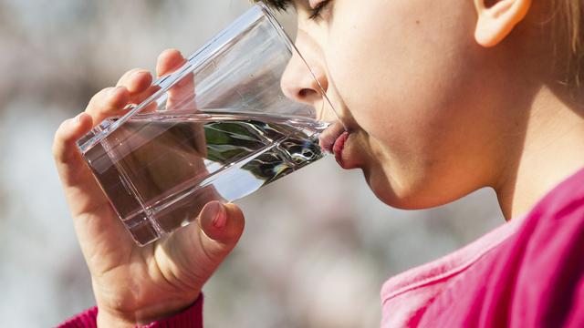 身體出現這8個症狀說明：你喝水太多，可能已中毒！