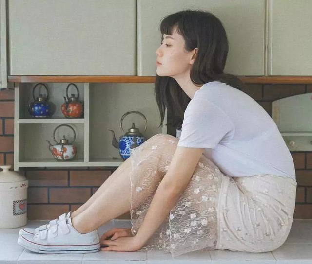 春季最愛平底鞋! 穿上立馬變時髦