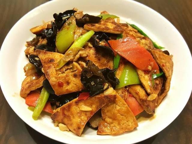 春季吃素菜好處多多,15道素菜做法,好吃又下飯,健康又減肥!