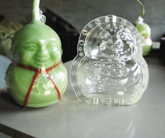 英國超市售賣這種心形黃瓜,銷量很高,其實中國農民玩的更新奇
