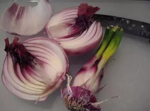 還買啥菜呀,這7種剩菜頭隨手丟水里,蔬菜多到吃不完!