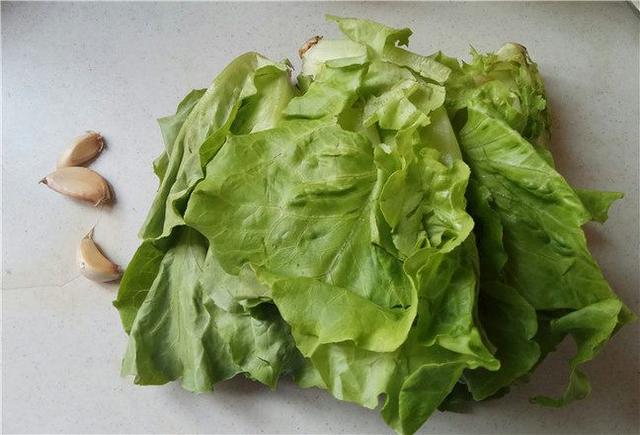 晚餐桌上離不開這菜，消食刮油，做法也簡單，3分鐘就能上桌