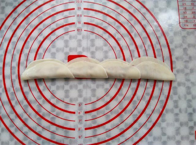 這餃子顏值口感雙高，是我吃過最好吃的，1頓3大盤都不夠吃