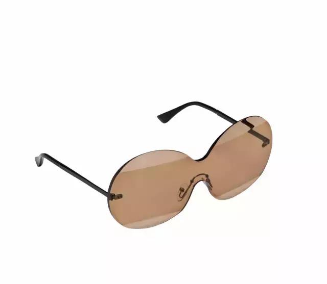 這是個萬能的時髦小物,能顯臉小還能輕鬆點亮全身!