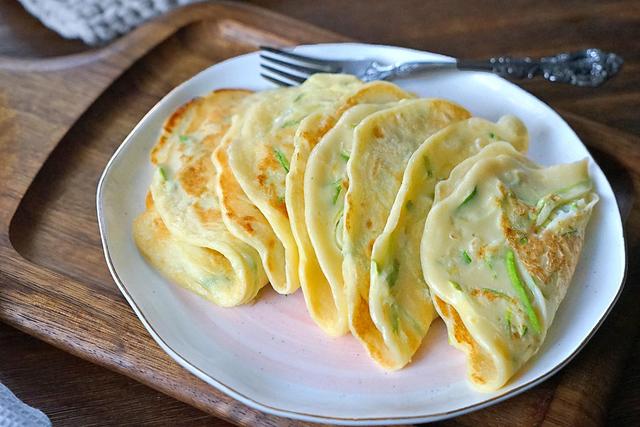 這款快手早餐餅，幫你十分鐘就能搞定，學會再也不用買路邊攤