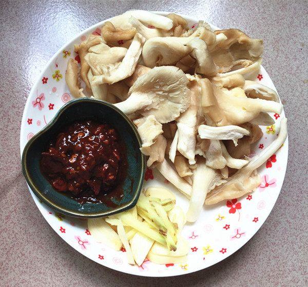 這菜飯店一碗就要40元，在家做不到20元，麻辣爽口，爽滑鮮嫩