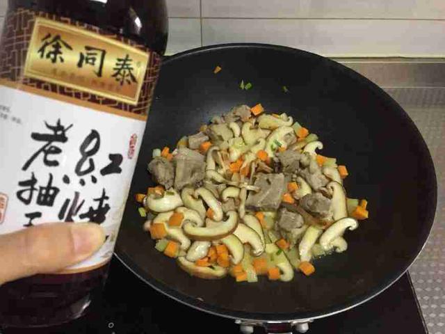 這飯我家隔三差五就想吃,不吃就饞得慌,有了這飯都不用炒菜了