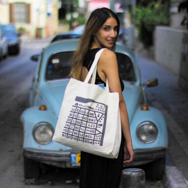 只需一個帆布袋,Effortless Chic風就能輕鬆打造出來!