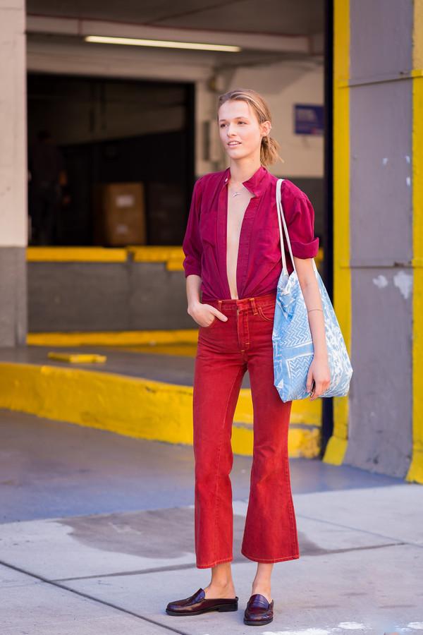 只需一個帆布袋,Effortless Chic風就能輕鬆打造出來!