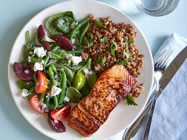 吃法決定活法，想長壽的人，送你兩個吃飯秘訣