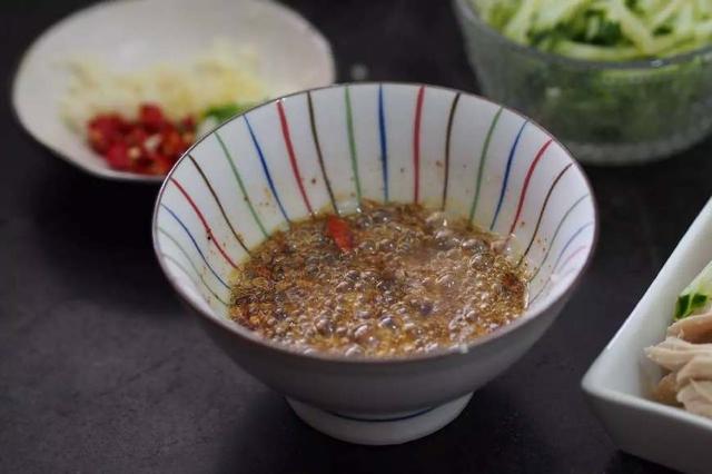 雞胸肉總是不夠入味，試試這麼做，保證鮮嫩入味超好吃