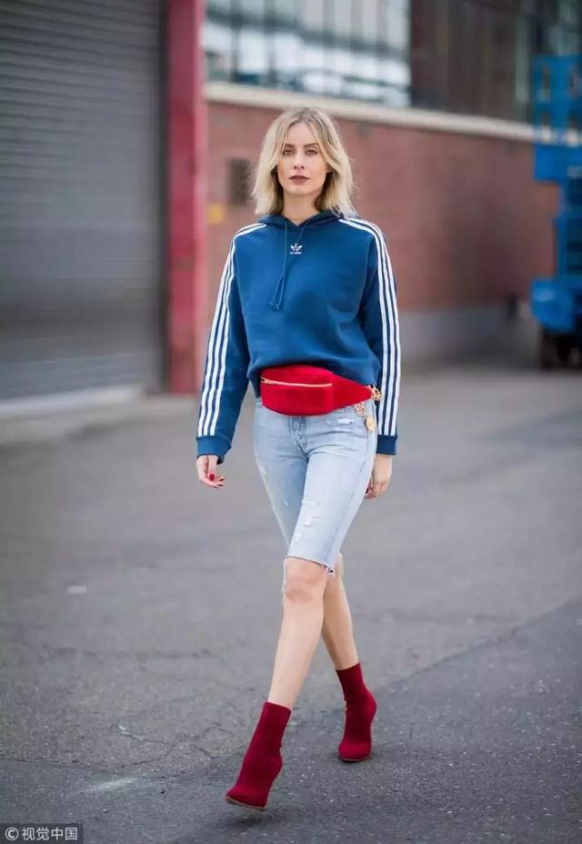 所有姑娘都能模仿的穿搭套路，她有