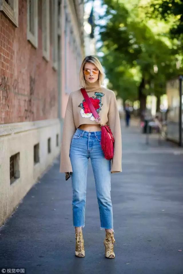所有姑娘都能模仿的穿搭套路，她有
