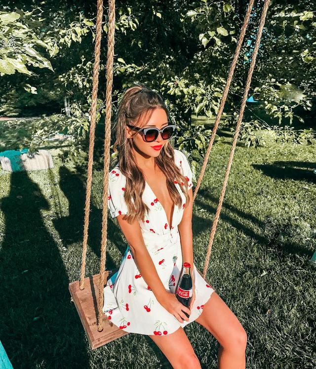 白色的單品搭配出來美到哭,別看了,趕緊學起來