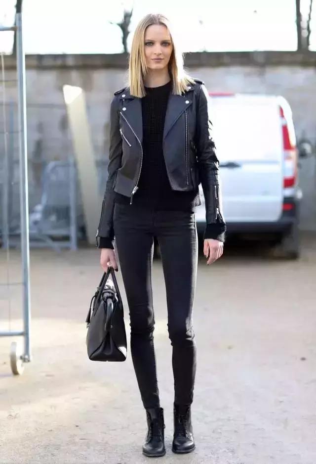 一條小黑褲,搞定100種時髦搭配! !