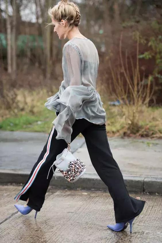 一條小黑褲,搞定100種時髦搭配! !