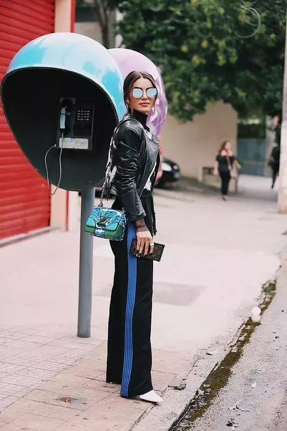 一條小黑褲,搞定100種時髦搭配! !