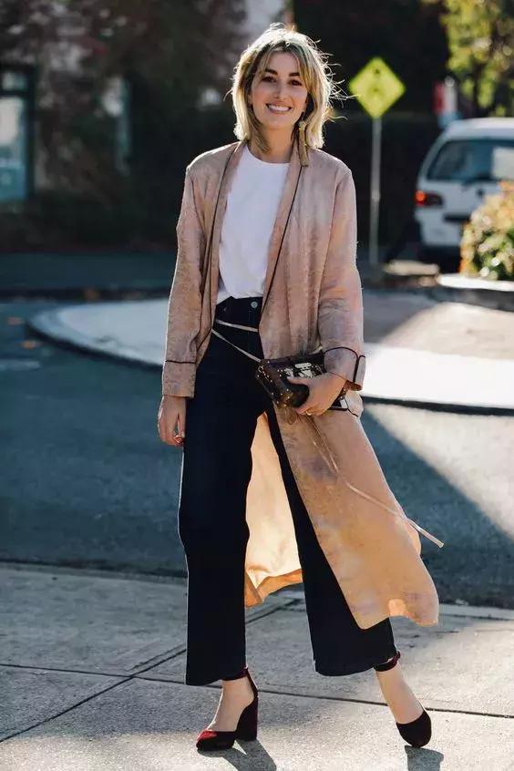 一條小黑褲,搞定100種時髦搭配! !