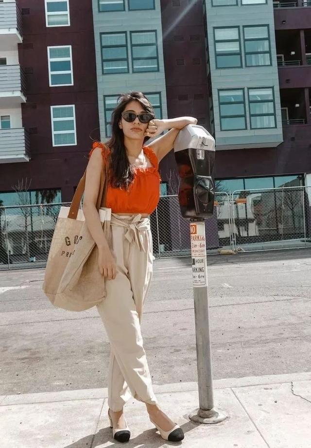 背心居然火了,原來它單穿這麼好看!