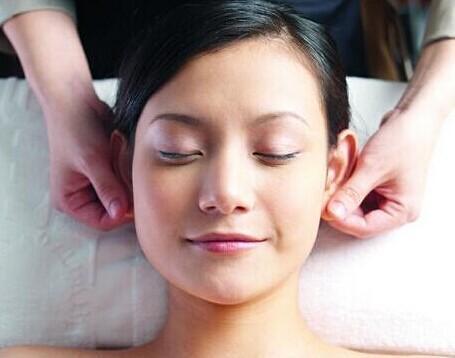 為什麼耳朵裡會長痘？ 疼的時候怎麼辦？