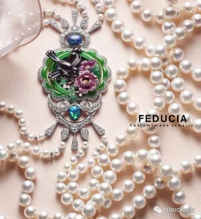 珍珠是一種古老的有機寶石,兩億年前的寶石保養!