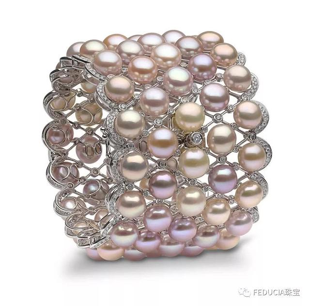 珍珠是一種古老的有機寶石,兩億年前的寶石保養!