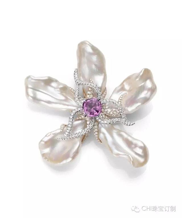 珍珠是一種古老的有機寶石,兩億年前的寶石保養!