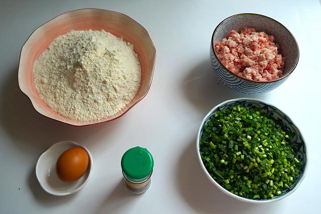 教你這樣做煎餃，又脆又香，學會了自己在家輕鬆做早餐