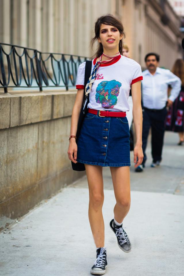 有了牛仔短裙，誰都能穿出時髦顯瘦高街LOOK!