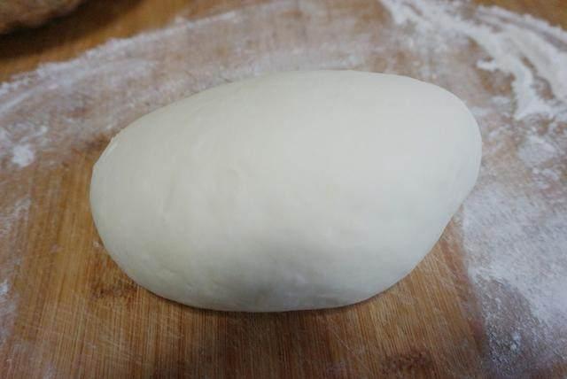 這菜別再炒著吃了，用它包餃子特別香，餡兒鮮嫩又多汁