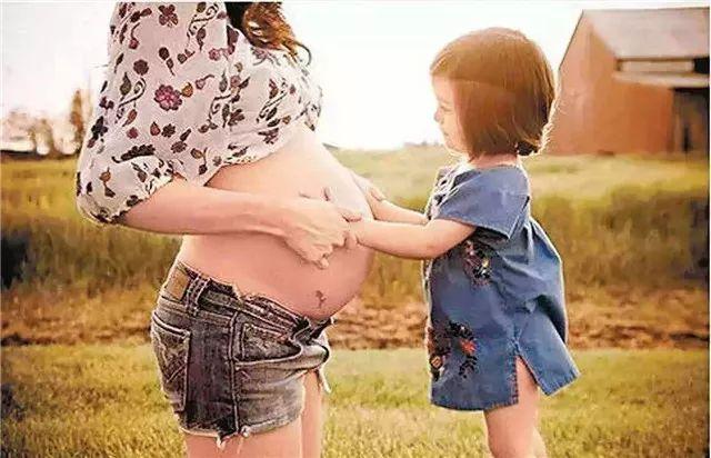 聽說頭胎是女兒的媽媽,都會糾結這3個問題……