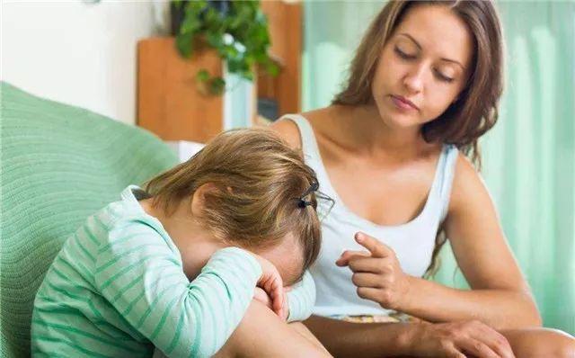 聽說頭胎是女兒的媽媽,都會糾結這3個問題……