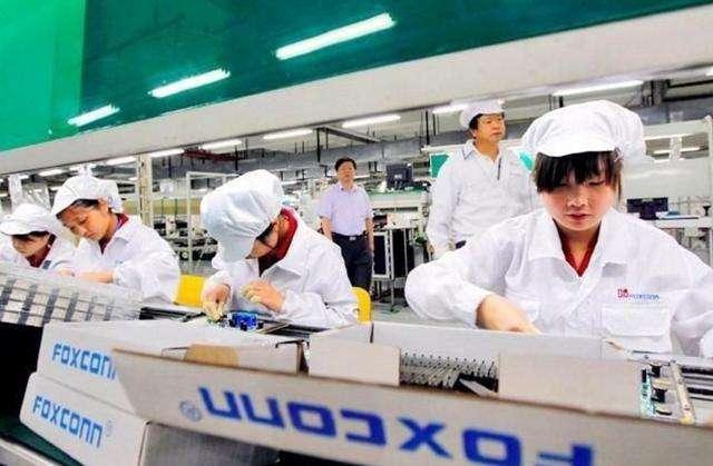 21歲到深圳打工，20多年間搖身一變成上百億富豪，堪稱女版郭台銘