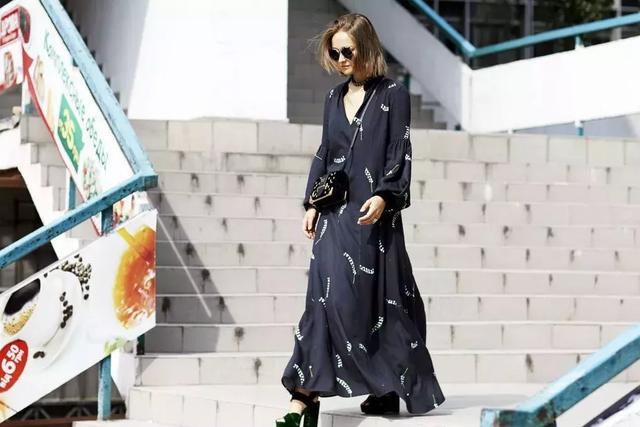 印花裙就買這幾件讓你穿過就戒不掉的美麗