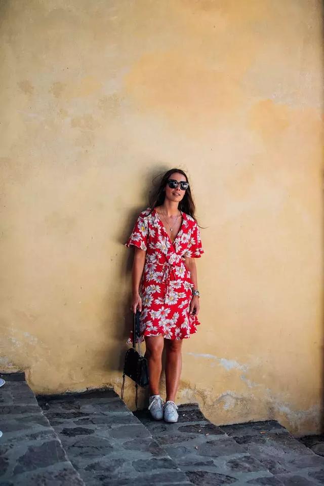 印花裙就買這幾件讓你穿過就戒不掉的美麗