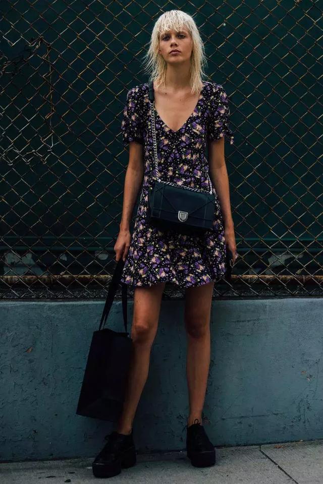 印花裙就買這幾件讓你穿過就戒不掉的美麗