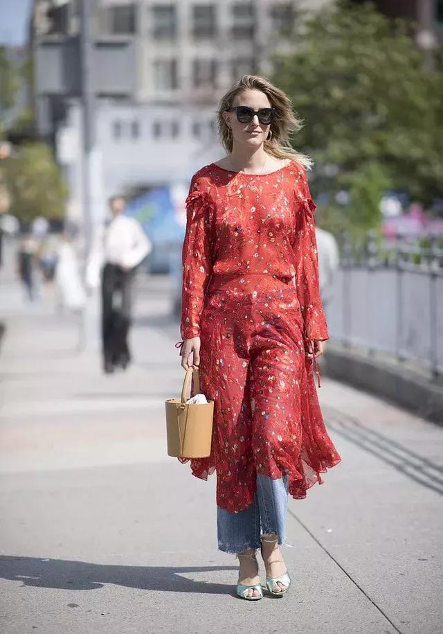 印花裙就買這幾件讓你穿過就戒不掉的美麗