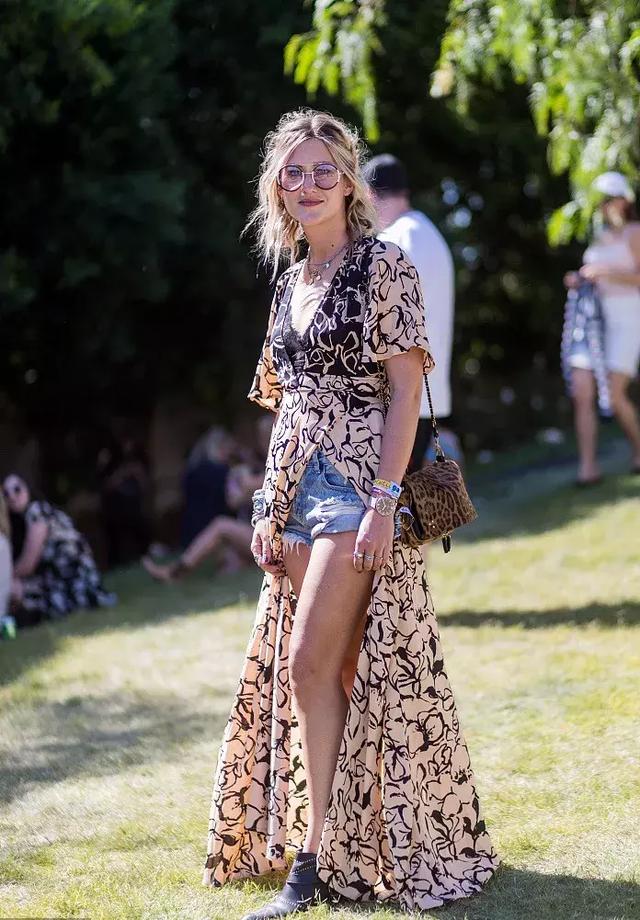 印花裙就買這幾件讓你穿過就戒不掉的美麗