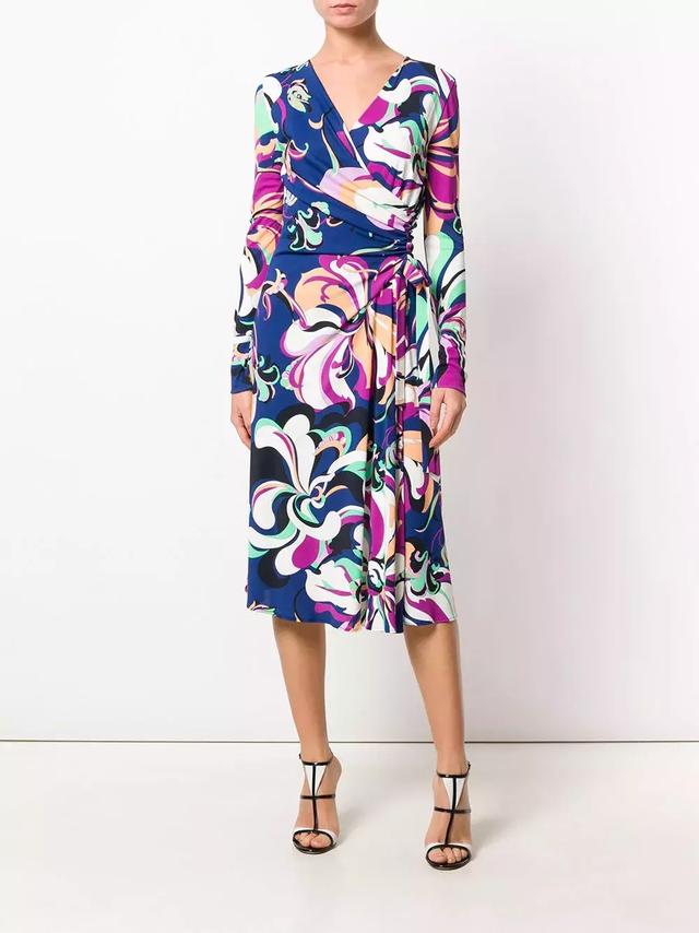 印花裙就買這幾件讓你穿過就戒不掉的美麗